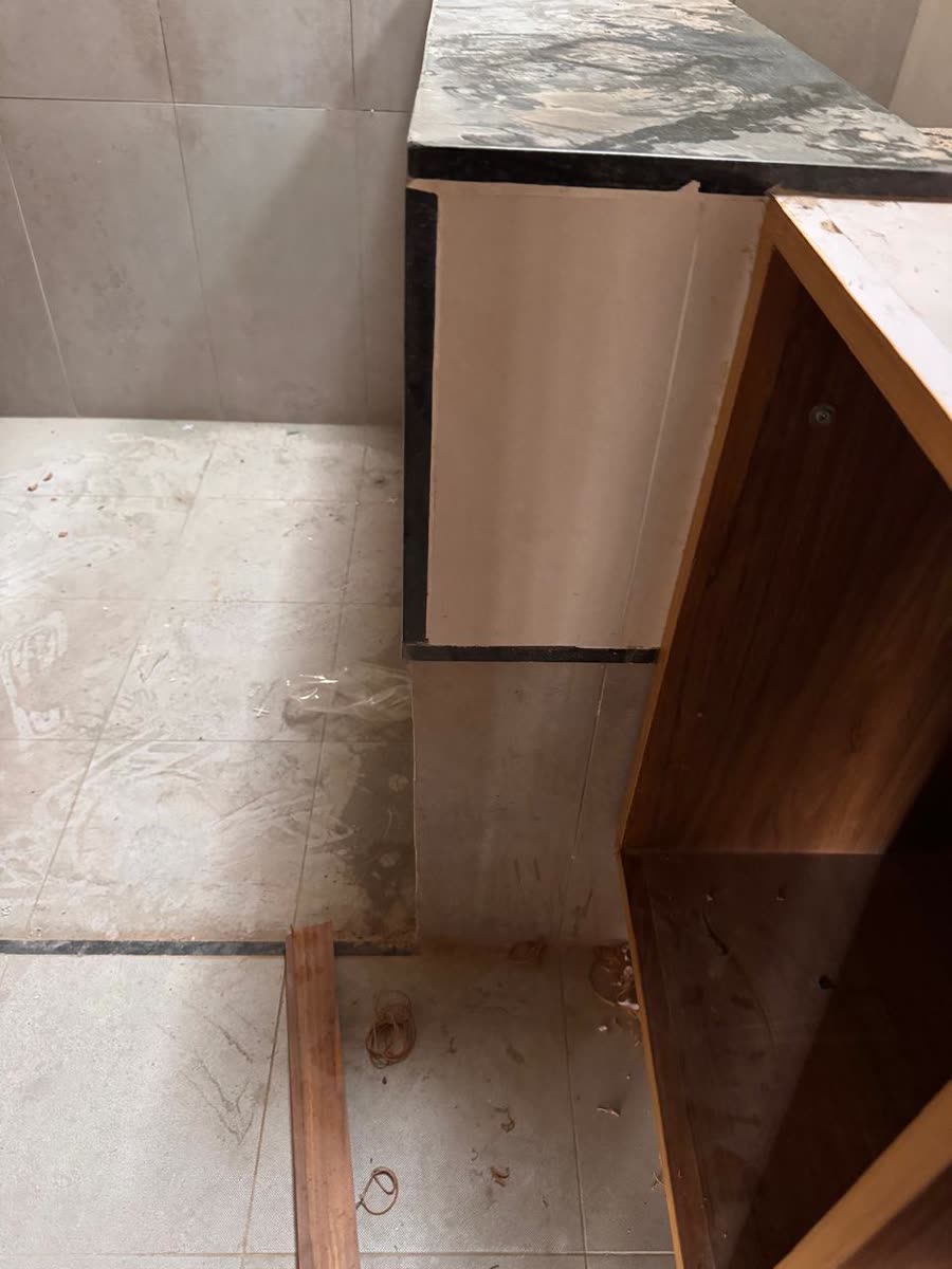 Counter and cabinet joinery